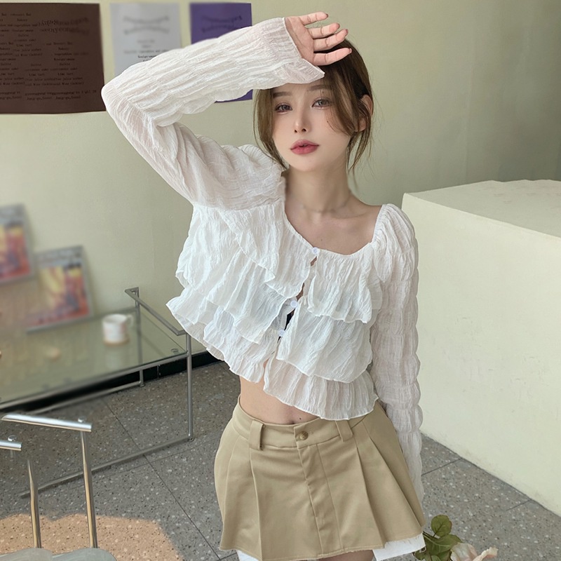 Áo Croptop Tay Dài Cổ Tròn Màu Sắc Thanh Lịch
