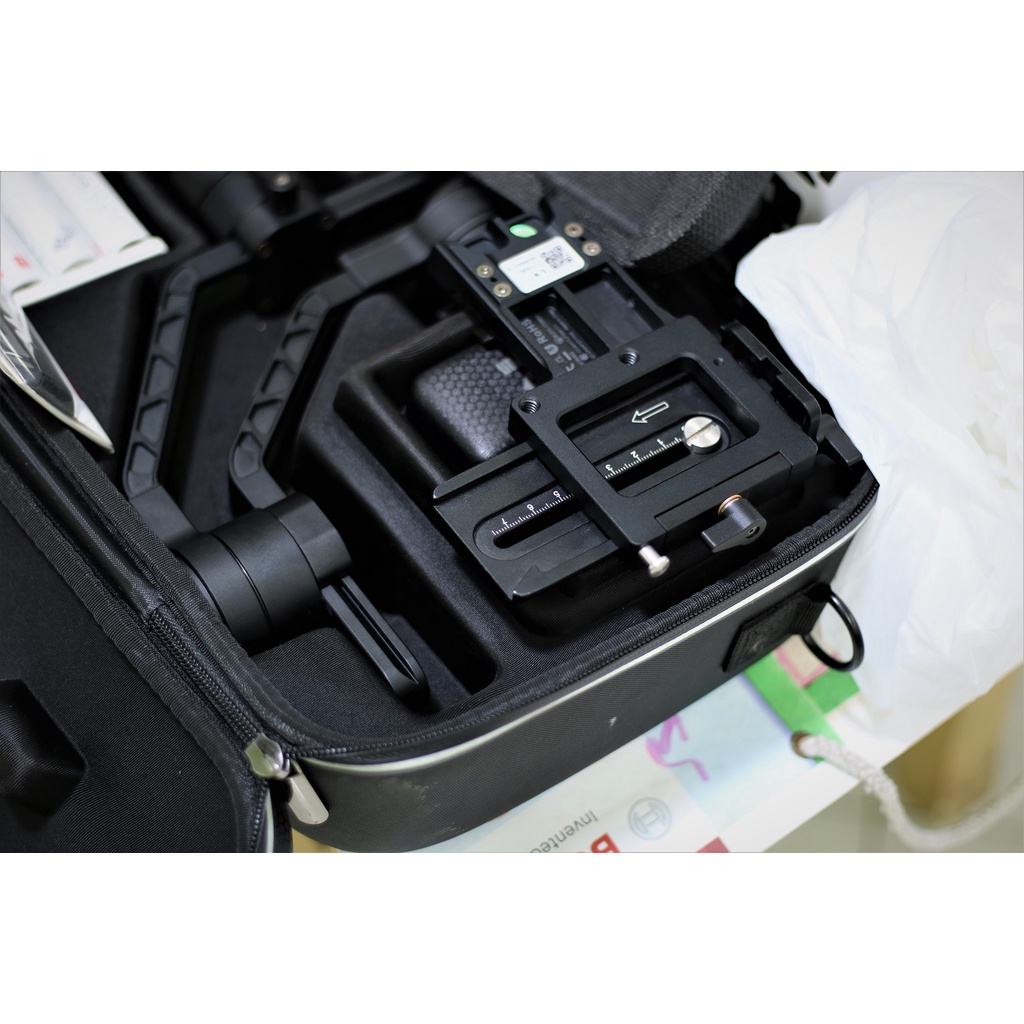 Gimbal chống rung cho máy ảnh Zhiyun Crane 2 như mới | BigBuy360 - bigbuy360.vn