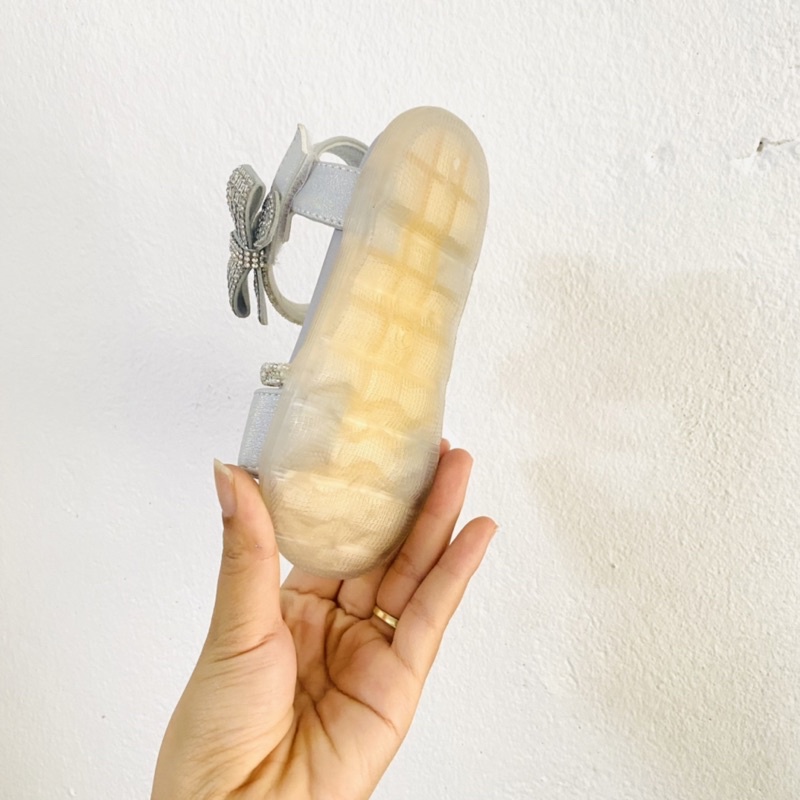 Dép sandal đính đá cho bé gái,đế kép êm chân chống trơn tốt
