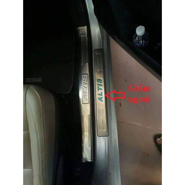 ốp bậc trong ngoài toyota atis