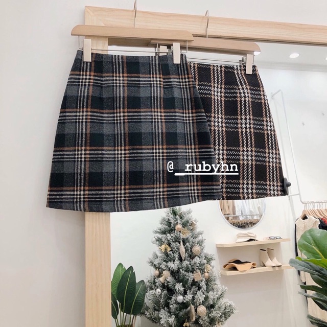 CHÂN VÁY DẠ KẺ
