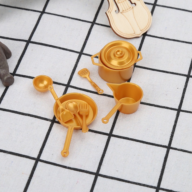 Set 10 nĩa và nồi tỷ lệ 1:12 dùng để trang trí nhà búp bê