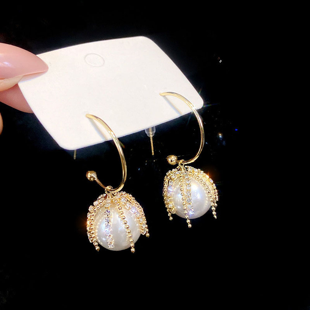 Khuyên Tai Nữ Trang Dáng Dài Tạo Hình Độc Đáo