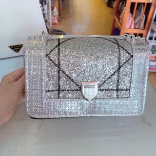 Túi xách kim sa và đai nịt bụng