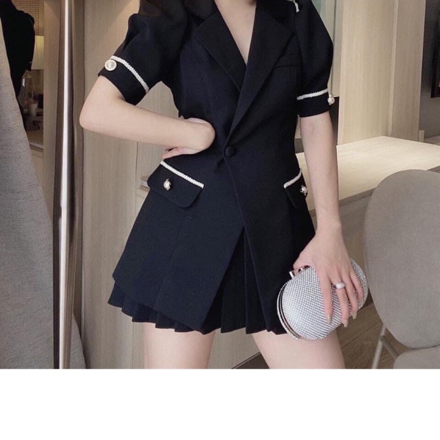 Váy đã qua sử dụng