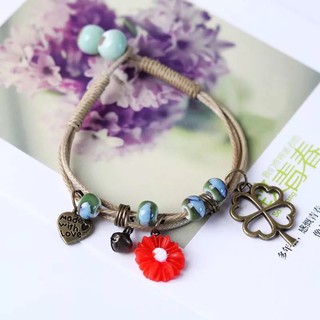 Vòng tay hoa cúc may mắn