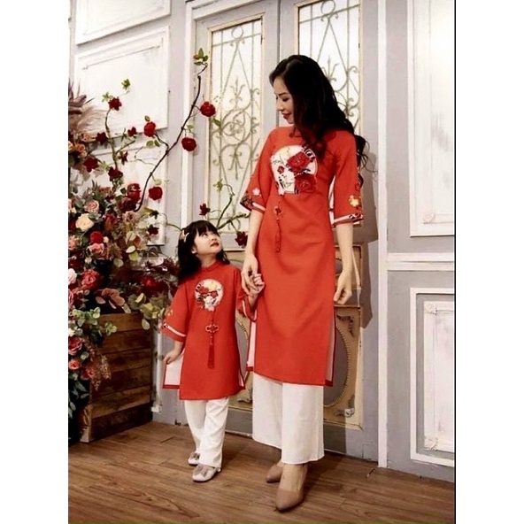 SBG301 - SET ÁO DÀI ĐÔI MÀU ĐỎ HOA ĐÀO CÁCHTÂN MẸ VÀ BÉ