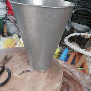 Phễu cắt tiết gà vịt