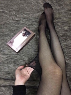 Quần tất lưới không gân