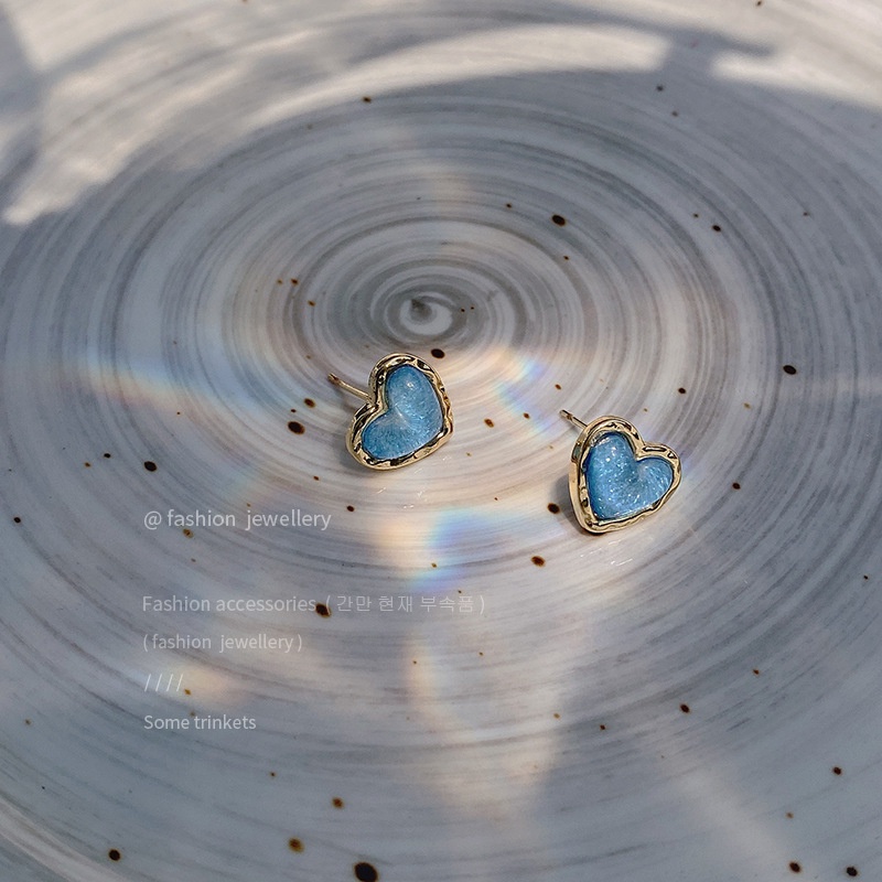 Khuyên Tai Acrylic Hình Trái Tim Nhỏ Phong Cách Cá Tính Đơn Giản Cá Tính Cao Cấp Cho Nữ