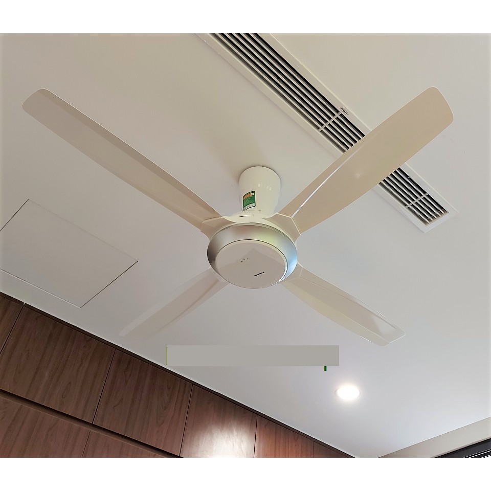 Quạt trần 4 cánh Panasonic F-56XPG / F-56XPG-W . Điều khiển từ xa