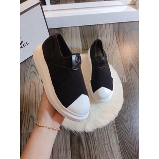 Giày lười độn đế đen trắng