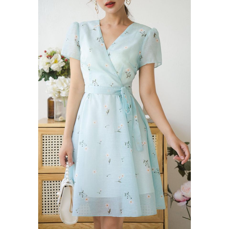 Đầm đi biển, dáng wrap màu xanh biển họa tiết đủ 4 size e-1226 | BigBuy360 - bigbuy360.vn