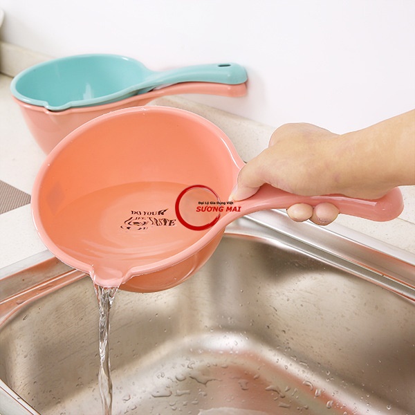 [Giá Sỉ] Gáo Múc Nước, Ca Nhựa Múc Nước cán dài