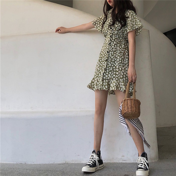 (HÀNG SẴN) Váy hoa nhí xòe ngắn đuôi cá cổ V dọc khuy style Retro cá tính Hong Kong