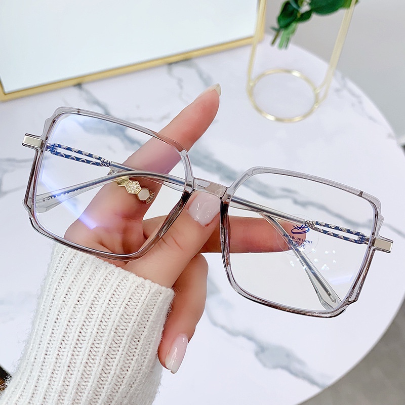 Kính Mát TR90 Chống Tia Bức Xạ Cho Cả Nam Và Nữ