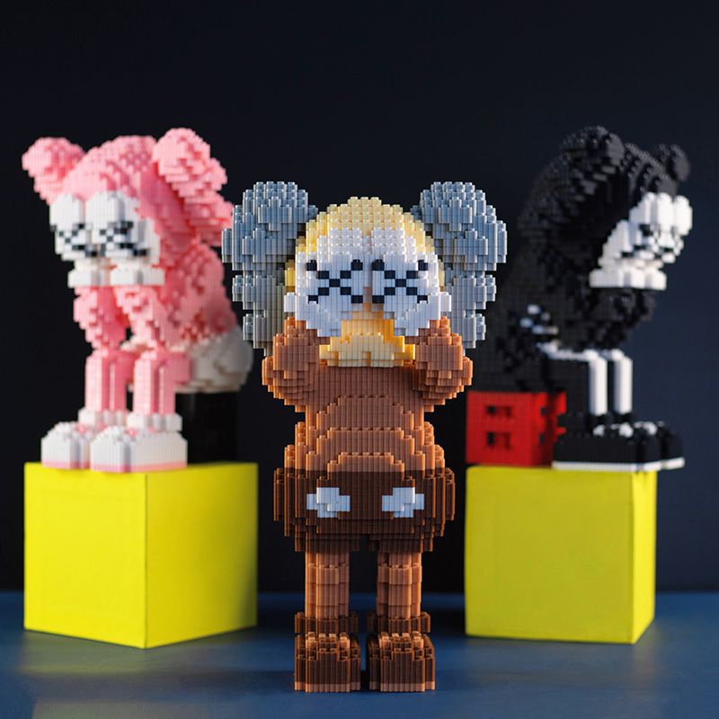 Bộ Đồ Chơi Lắp Ráp LEGO Hình Chú Gấu Bạo Lực Độc Đáo Thú Vị