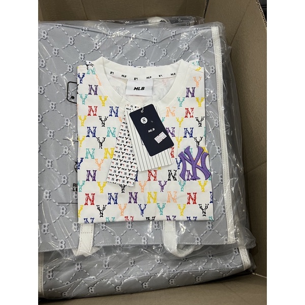 (HÀNG XUẤT XỊN) Áo trắng phối logo nhiều màu NY015 MONOGRAM MULTICO TEE Made in Cambodia full tag code  Size XS S M L