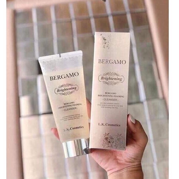 Sữa rửa mặt Bergamo Brightening dưỡng trắng, mềm da, đàn hồi foaming cleanser 150ml NPP Shoptido