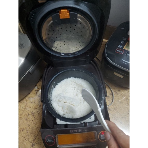 Nồi cơm điện cao tần áp suất zojirushi đĩa bay 1L