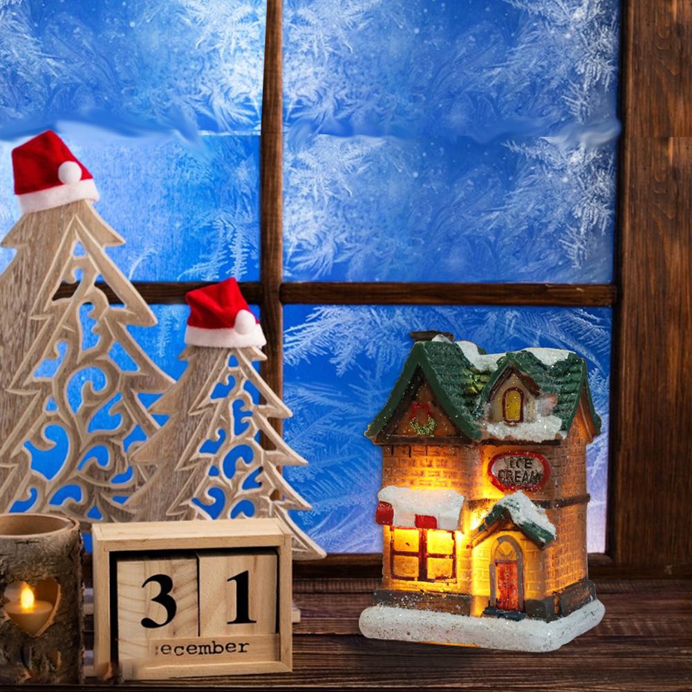 Ngôi nhà giáng sinh có đèn LED 2021 dùng trang trí nhà cửa