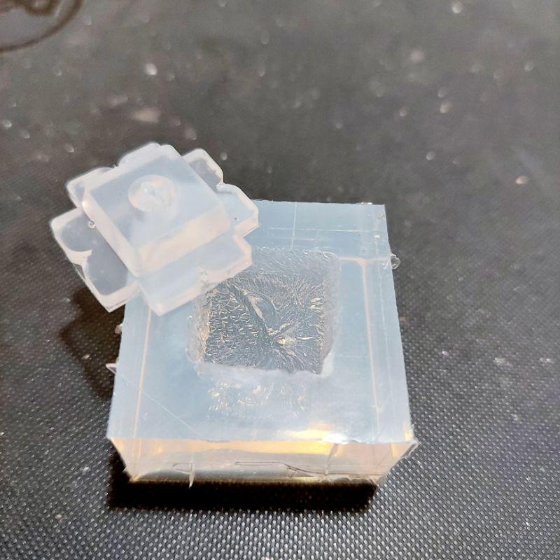 Khuôn silicon làm keycap clone keypora.