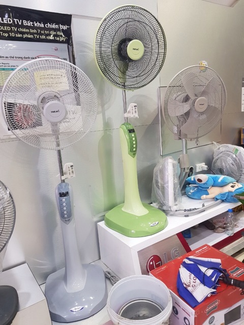Quạt Cây Điều Khiển Nhập Khẩu Thái Lan- Hatari HD P16R3- Sải cánh 40cm