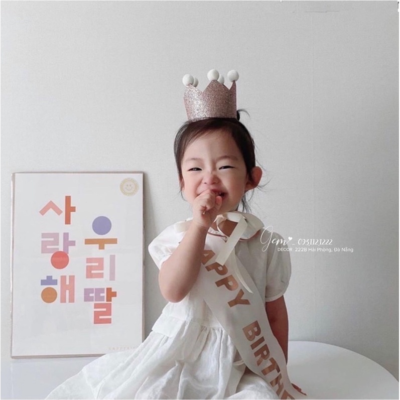 Mũ Vương miệng sinh nhật cho bé đáng yêu