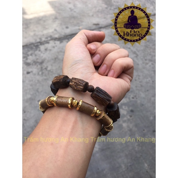 Vòng tay trầm sánh chìm dạng xỉa tự nhiên