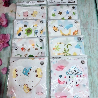 KHĂN YẾM COTTON CHO BÉ CÓ CÚC BẤM