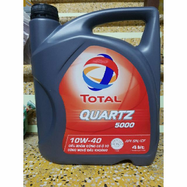 Dầu nhớt động cơ 10W40 ô tô TOTAL QUARTZ 5000 SN CF 4 lít L oto xe hơi