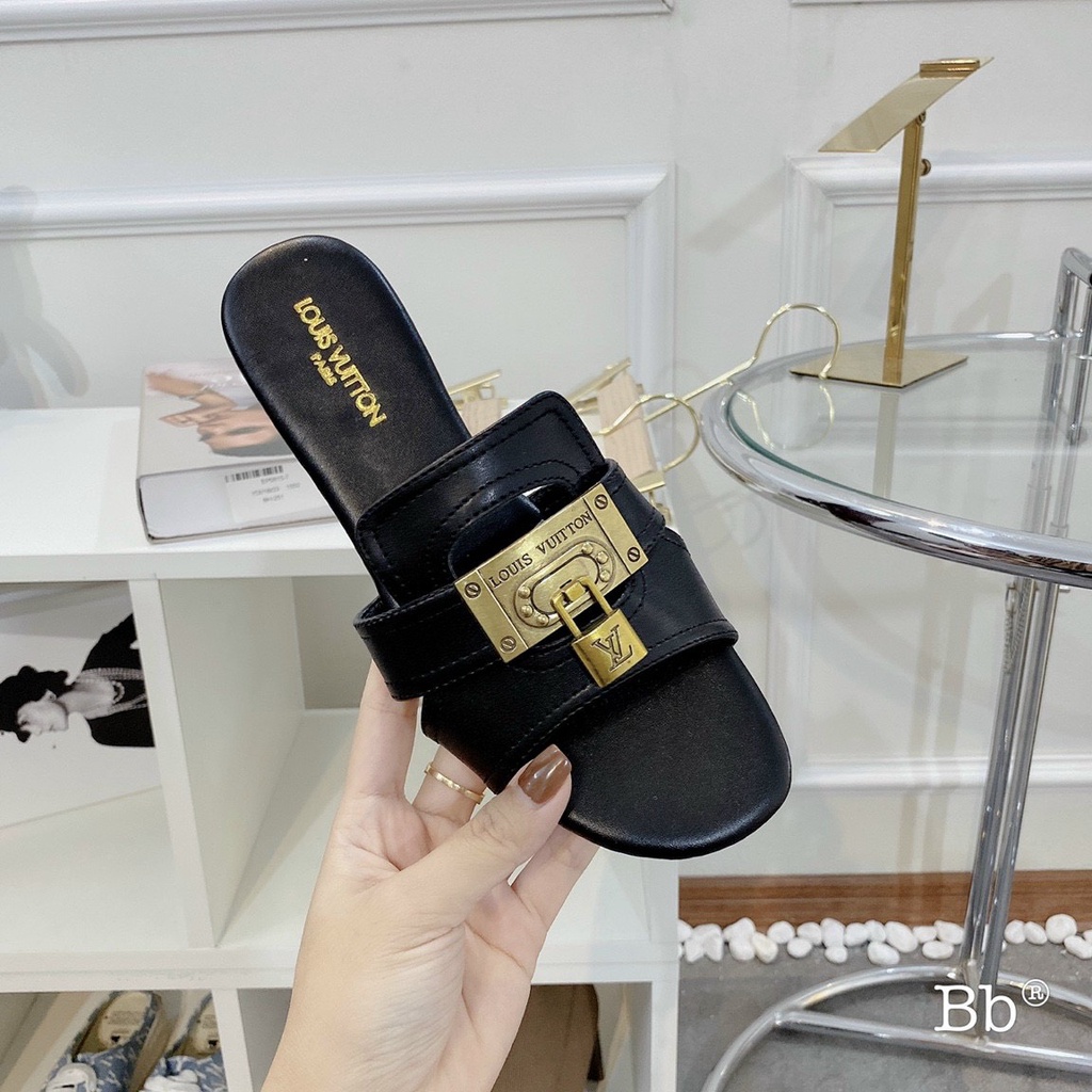 Dép Bản Ngang Hình Khoá LVV Xịn Xò