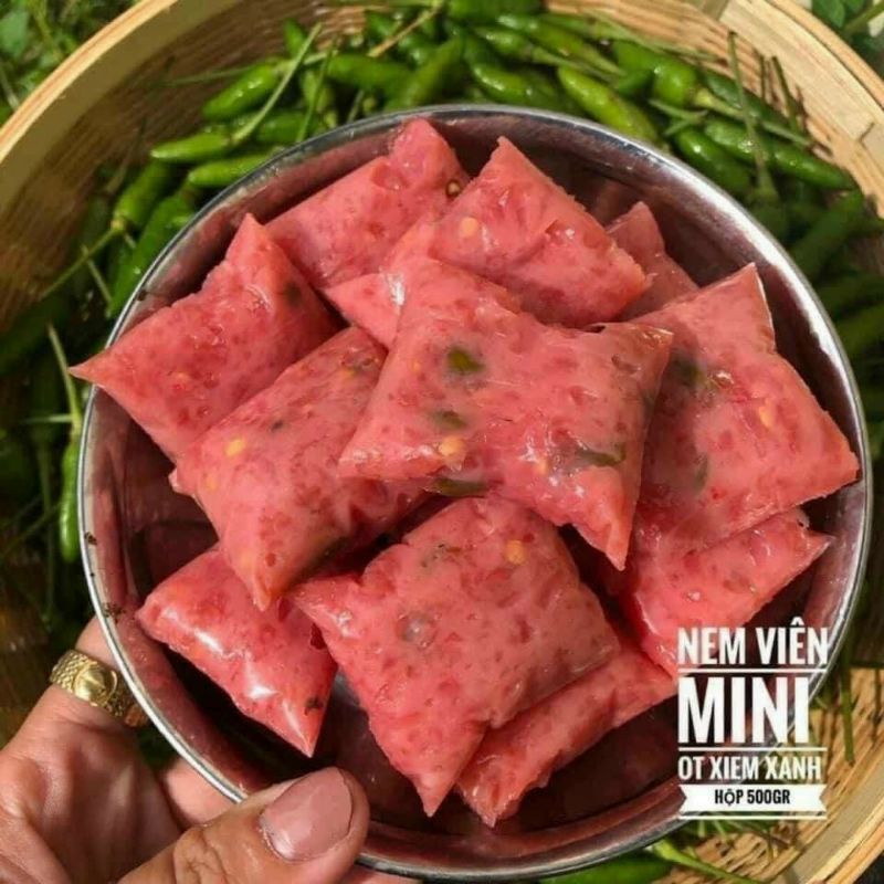 500g (25 viên) chỉ 100k Nem viên mini ớt xiêm xanh Huế 🥗 | BigBuy360 - bigbuy360.vn