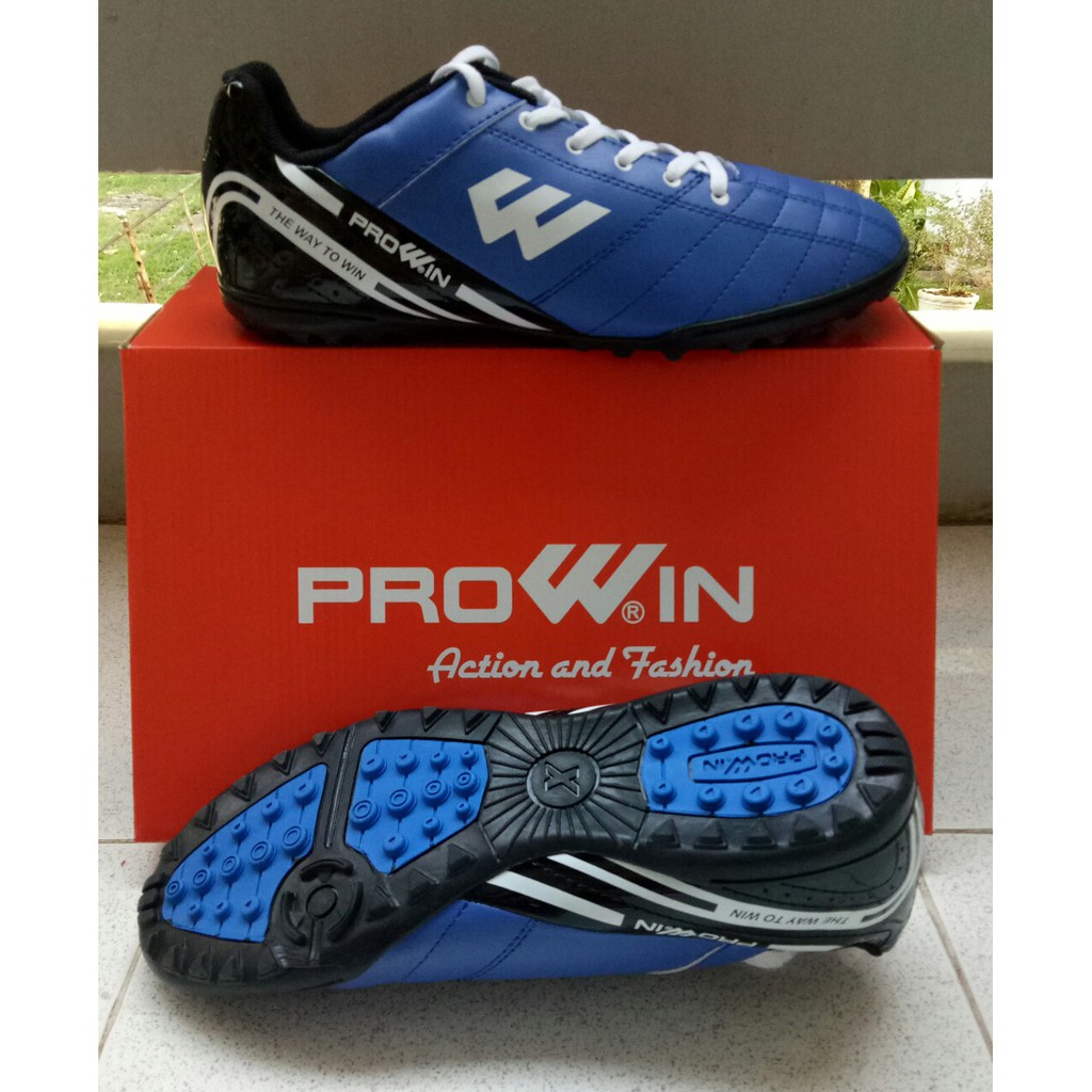 GIÀY ĐÁ BÓNG CHÍNH HÃNG