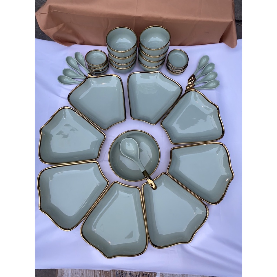 Set bát đĩa Hướng Dương 8 cánh lá me gốm sứ cao cấp xanh min, sang trọng, tinh tế, phù hợp với bữa ăn gia đình, bàn tiệc