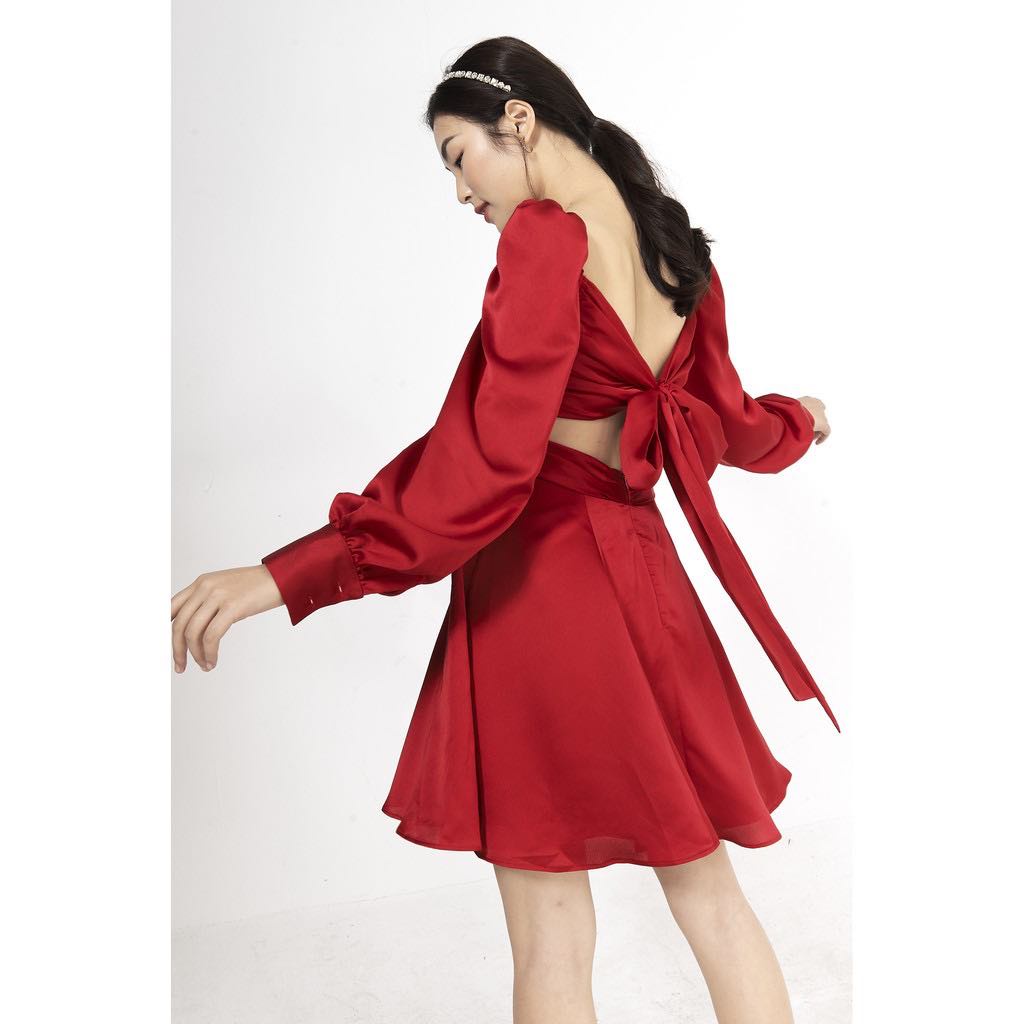 Thanh lý đầm lụa trắng Jubin studio size S