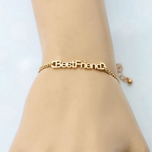 Vòng tay mặt hình chữ ch bạn thân