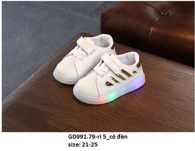 Giầy thể thao trắng - đế có đèn