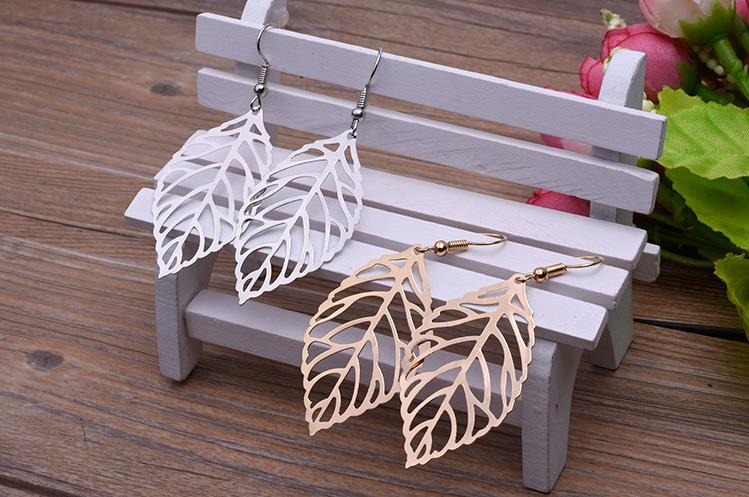 bông tai Hollow Women's Fashion Elegance RetroLeaves Earrings Long  Simple Earrings