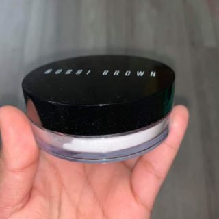 Phấn phủ không màu bobbi Brown