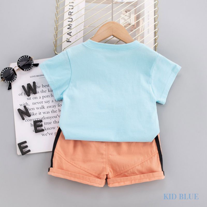 Set Áo Thun Tay Ngắn Cổ Tròn In Hình Hươu Cao Cổ + Quần Short Dễ Thương Cho Bé Trai