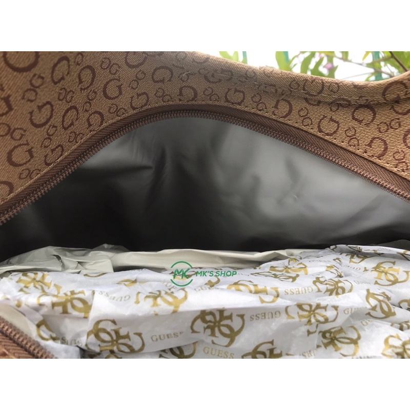 TÚI CẦM TAY GUESS JUNCTION TRAVEL MÀU MOCHA