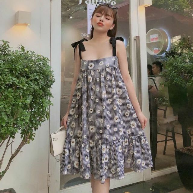 Đầm hoa cúc xòe 2 dây