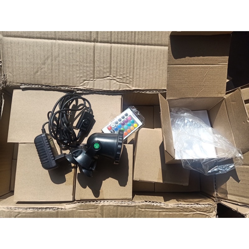 Đèn rọi âm nước bể cá KOI