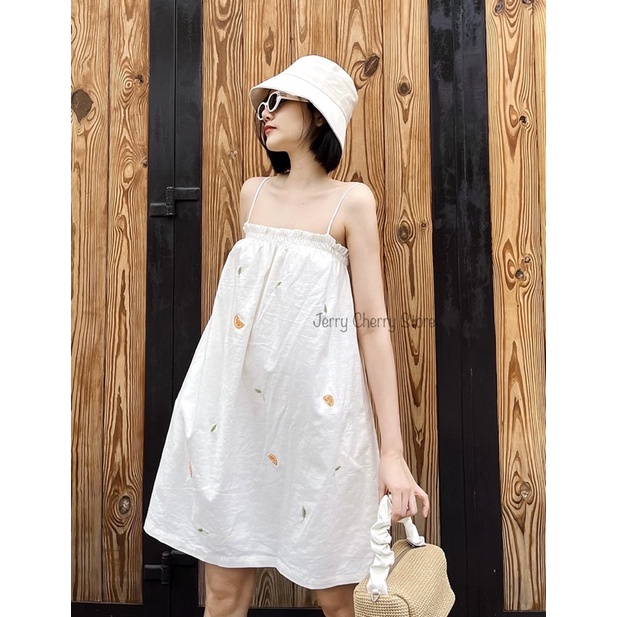 Đầm hai dây bo ngực thêu tay