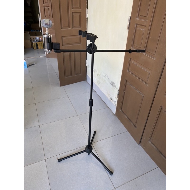 Chân Mic Đứng Kèm Gía Đỡ 2 Điện Thoại Dùng Để Thu Âm Hoặc Phát Biểu , Chân Mic Cao 1.8m Có Thể Thay Đổi Chiều Cao Tùy Ý