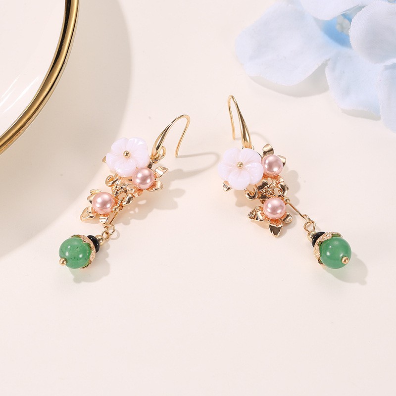 Khuyên Tai Dáng Dài Đính Hoa Và Ngọc Trai Phong Cách Trung Hoa