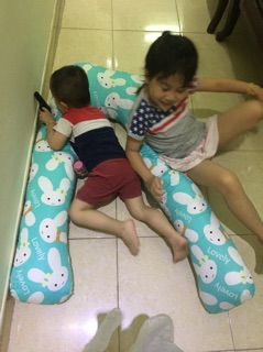 Gối chữ U cho bà bầu