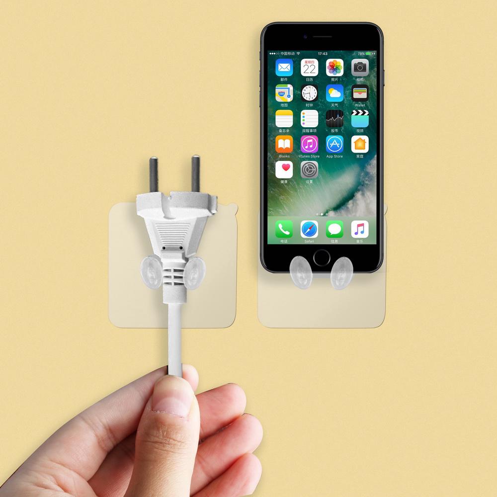 Móc treo tường bằng nhựa trong suốt