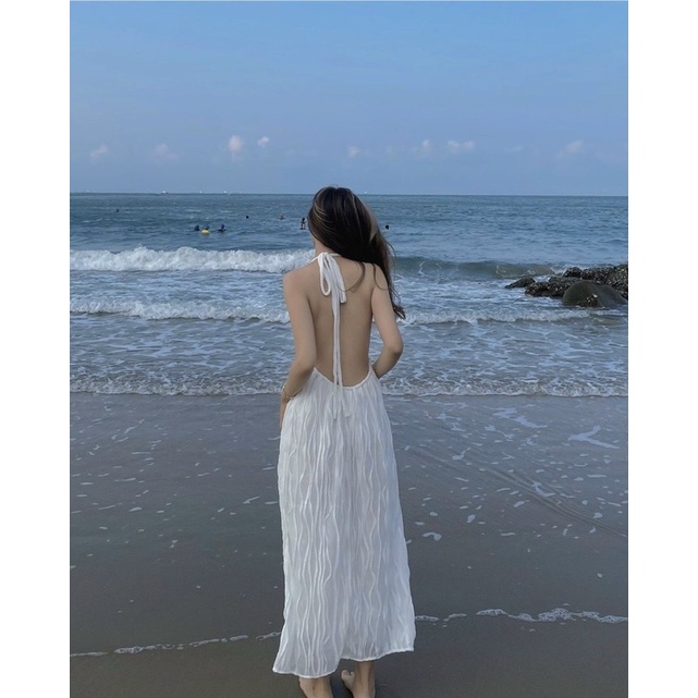 ĐẦM CỔ YẾM